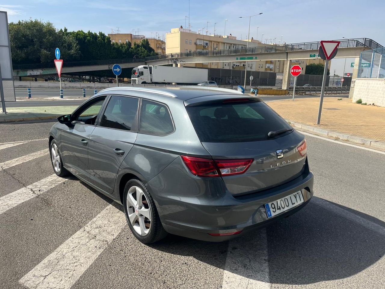 Seat Leon ST 1.6 TDI SYLE 110CV - Foto 16