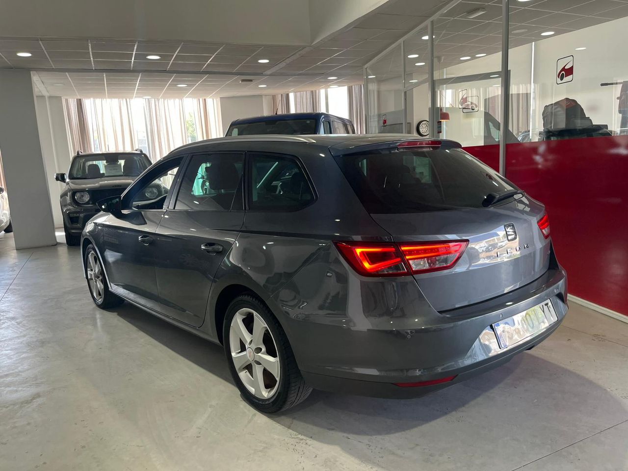 Seat Leon ST 1.6 TDI SYLE 110CV - Foto 38