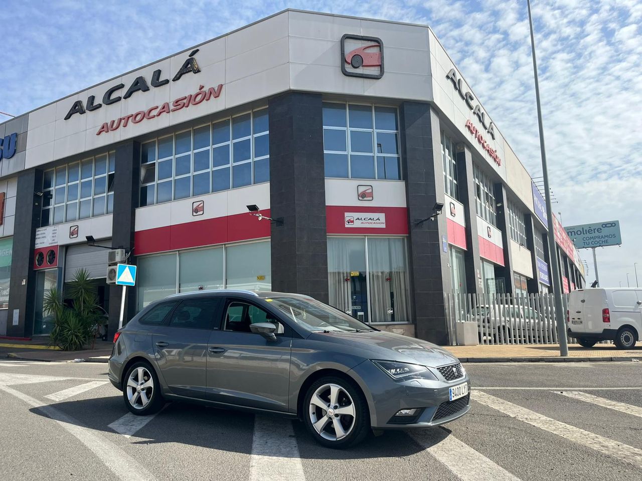 Seat Leon ST 1.6 TDI SYLE 110CV - Foto 19