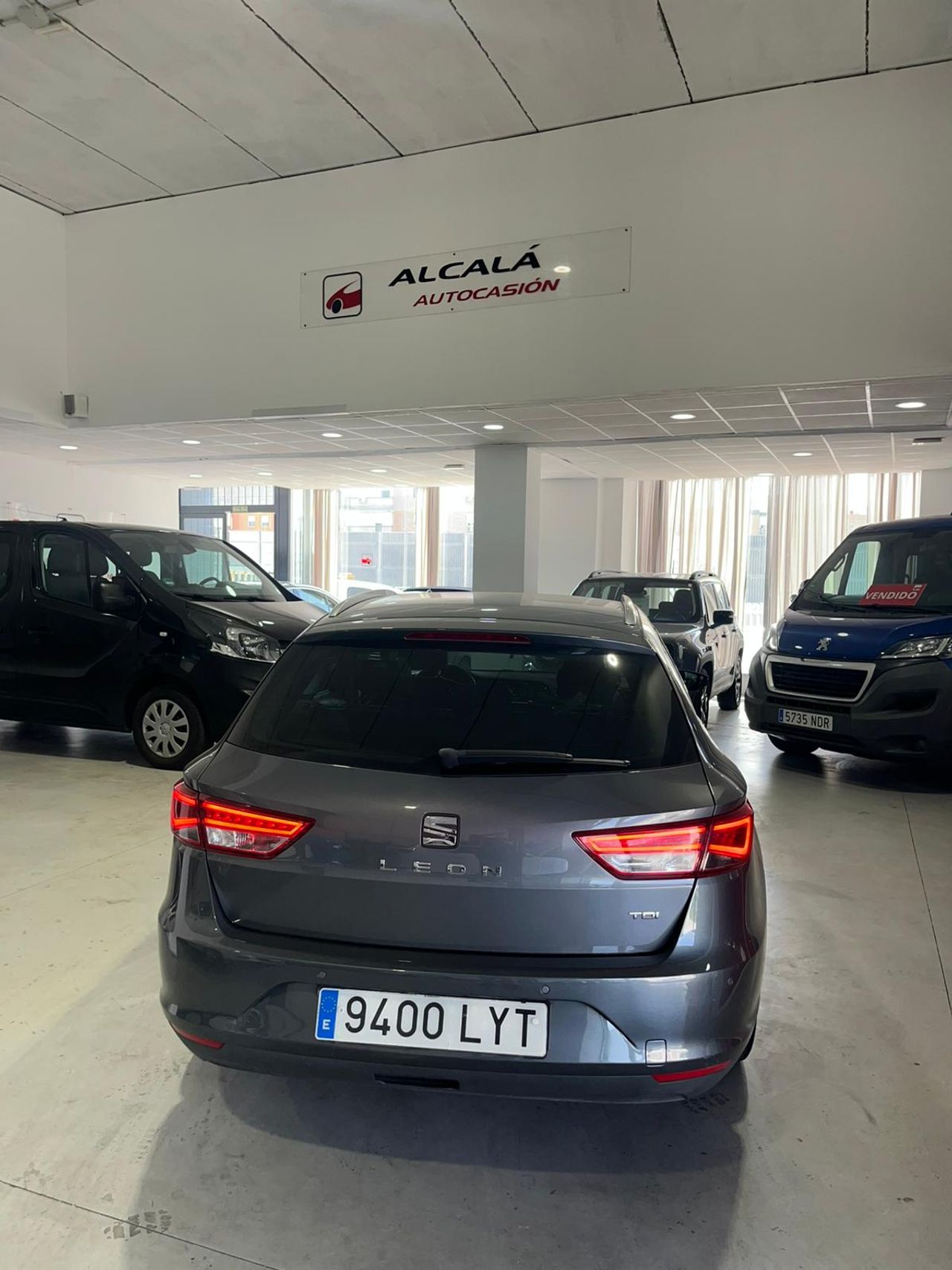 Seat Leon ST 1.6 TDI SYLE 110CV - Foto 35