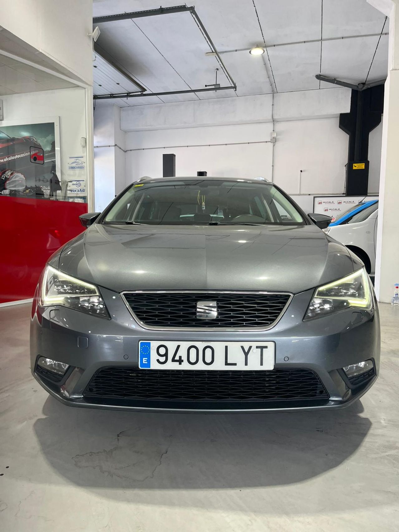 Seat Leon ST 1.6 TDI SYLE 110CV - Foto 37