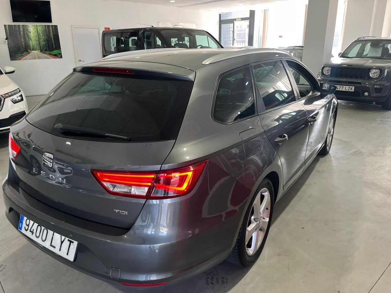 Seat Leon ST 1.6 TDI SYLE 110CV - Foto 32