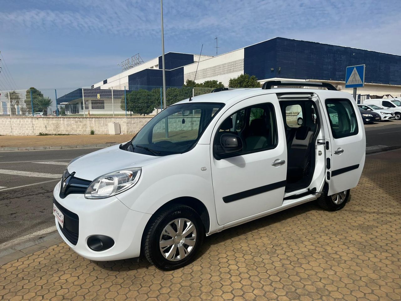 Renault Kangoo Combi 1.6 DCI Dinamique 90CV - Foto 27