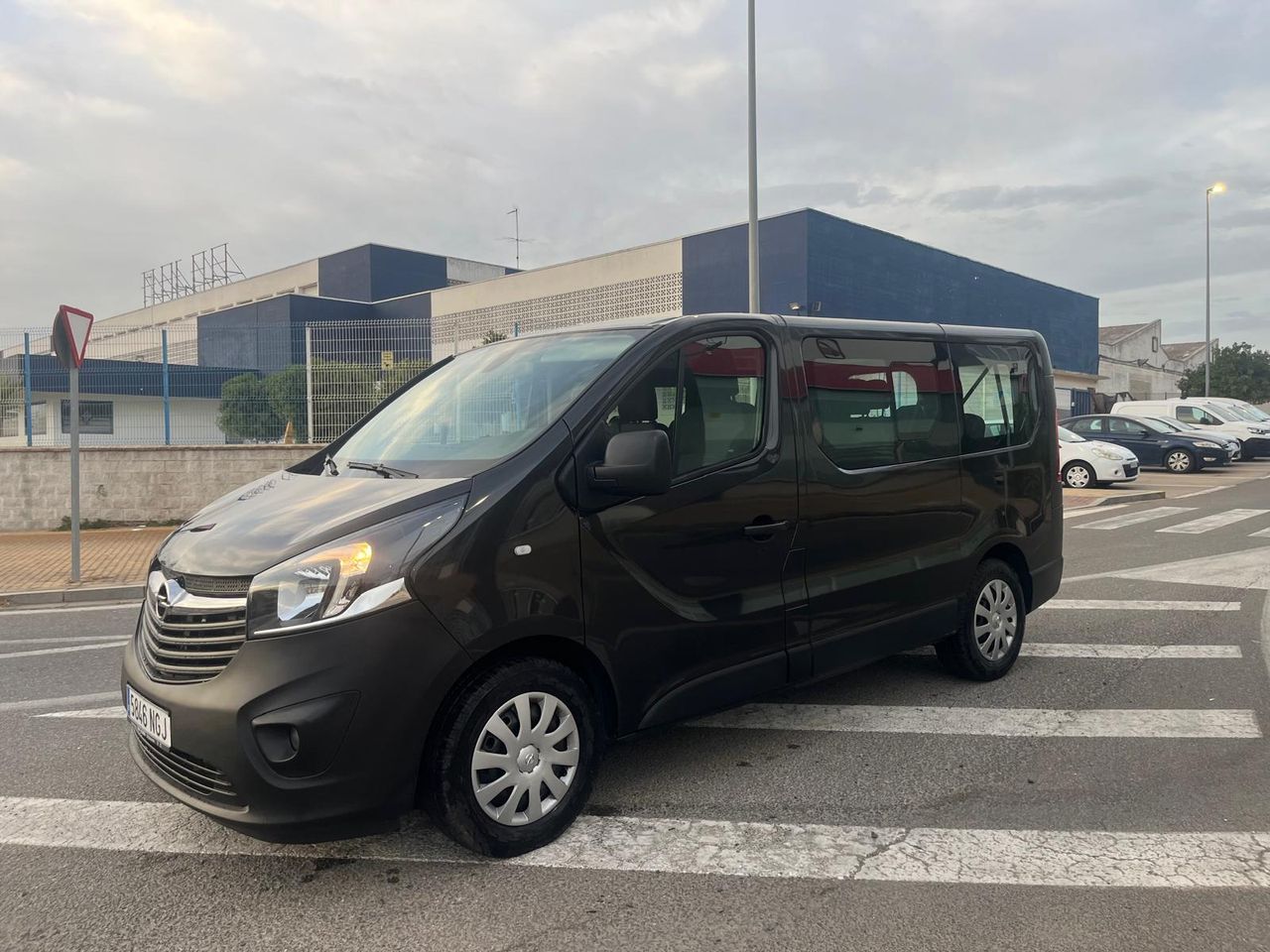 Opel Vivaro 2.9 T L1H1 9 PLAZAS - Foto 8