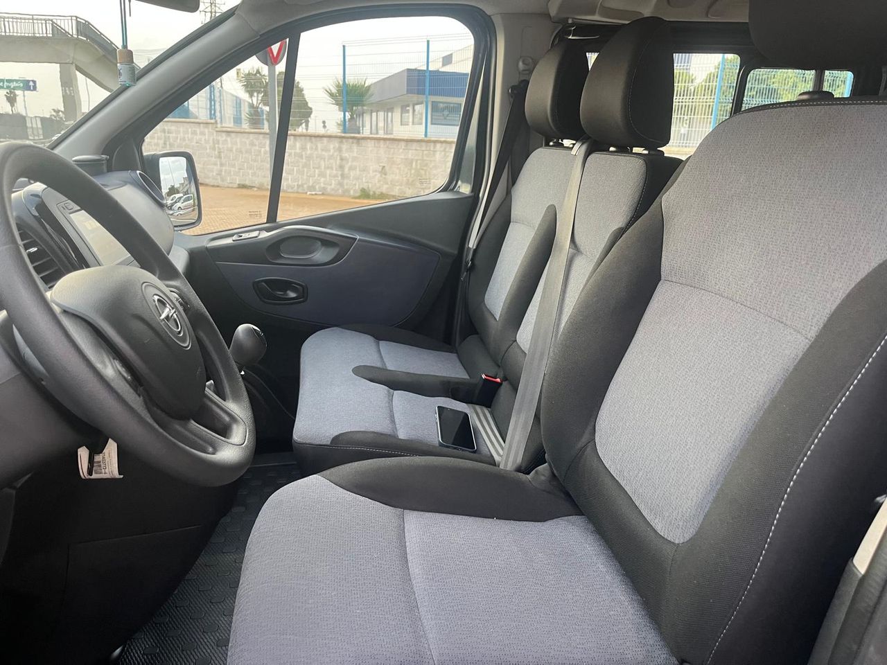 Opel Vivaro 2.9 T L1H1 9 PLAZAS - Foto 9