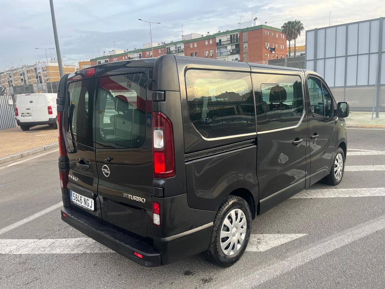 Opel Vivaro 2.9 T L1H1 9 PLAZAS - Foto 14
