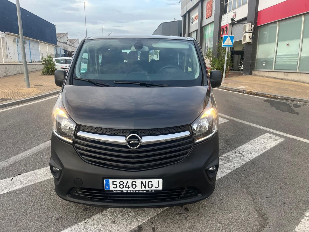 Opel Vivaro 2.9 T L1H1 9 PLAZAS - Foto 3