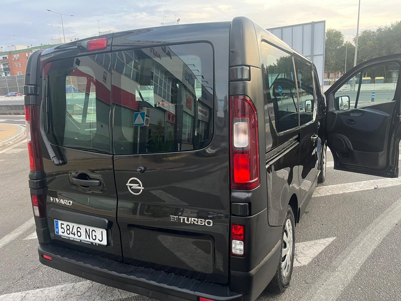 Opel Vivaro 2.9 T L1H1 9 PLAZAS - Foto 11