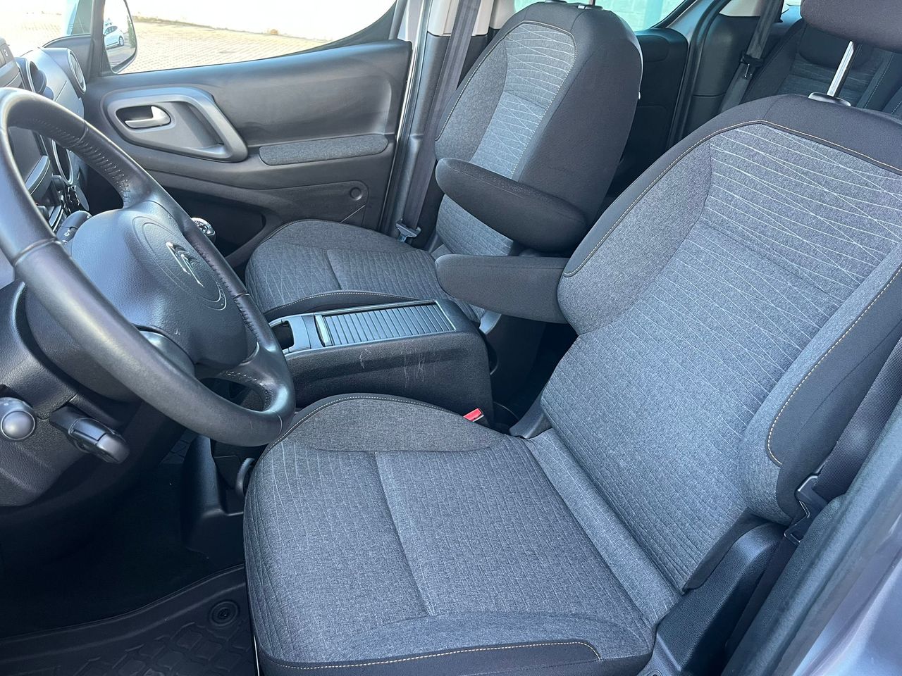 Citroën Berlingo Multispace 1.6 HDI XTR 120CV - Foto 7