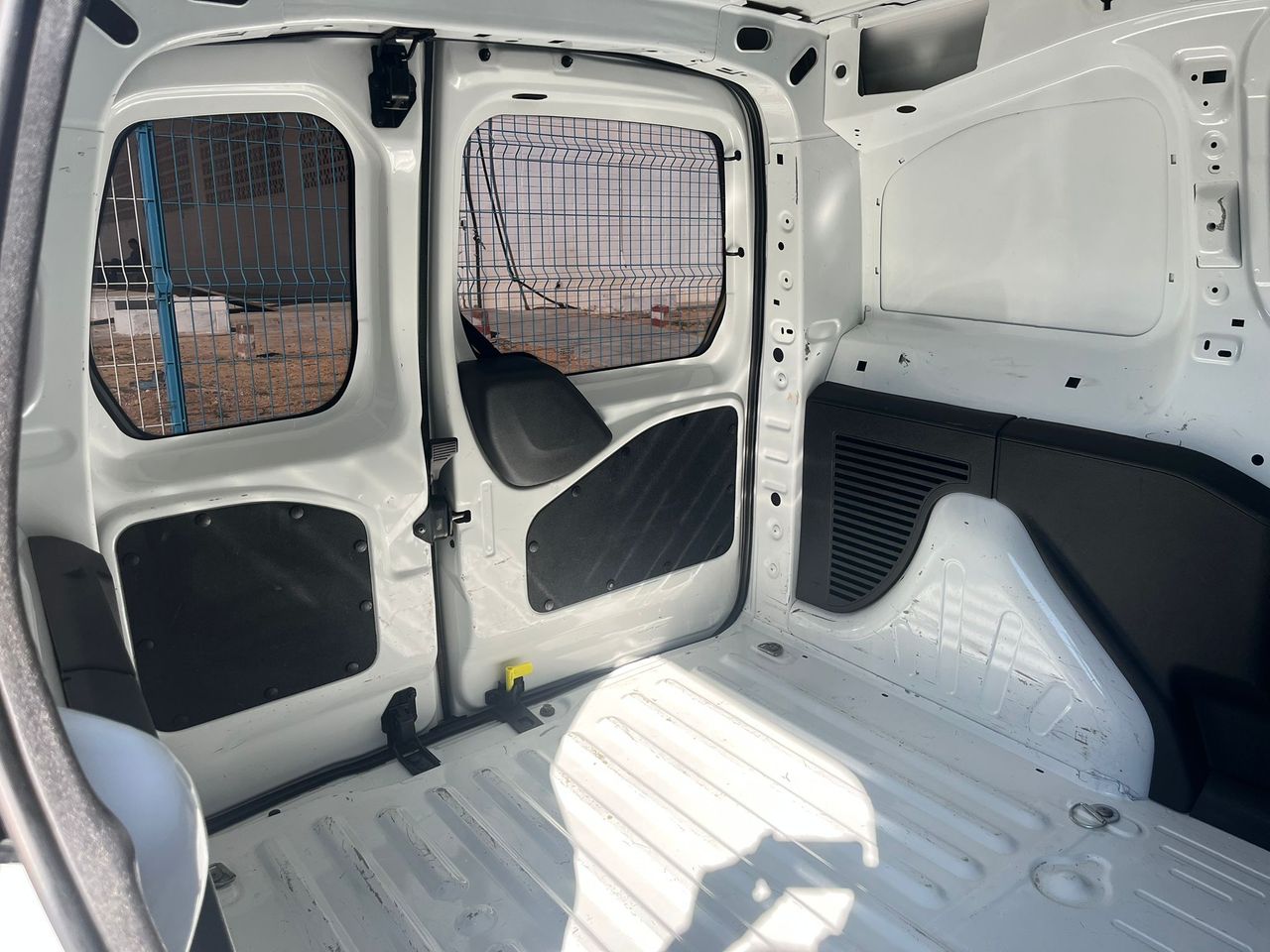 Citroën Berlingo Multispace Live BlueHDi 75 - Foto 8