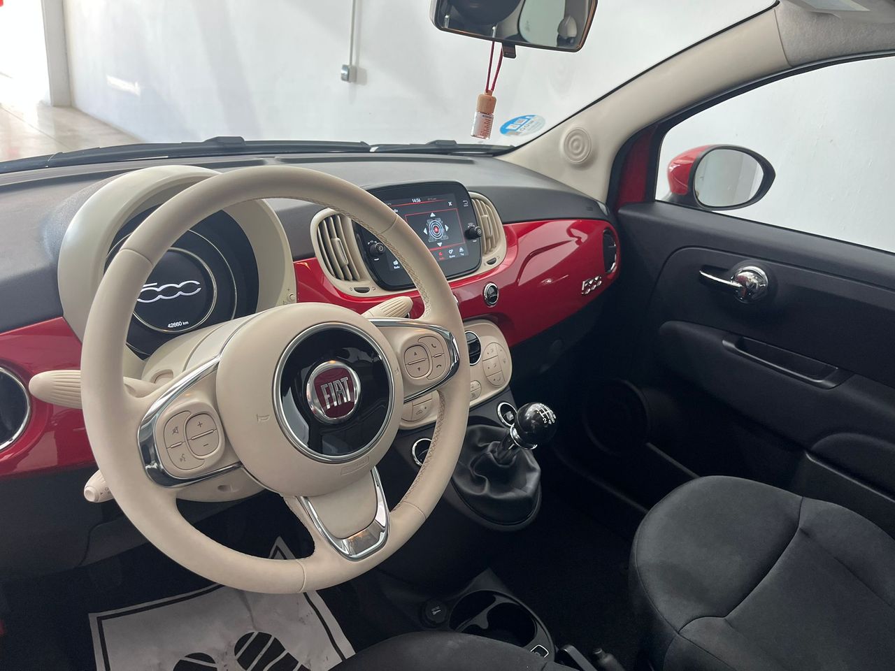 Fiat 500 Dolcevita 1.0 Hybrid 51 kW (70 CV) - Foto 18