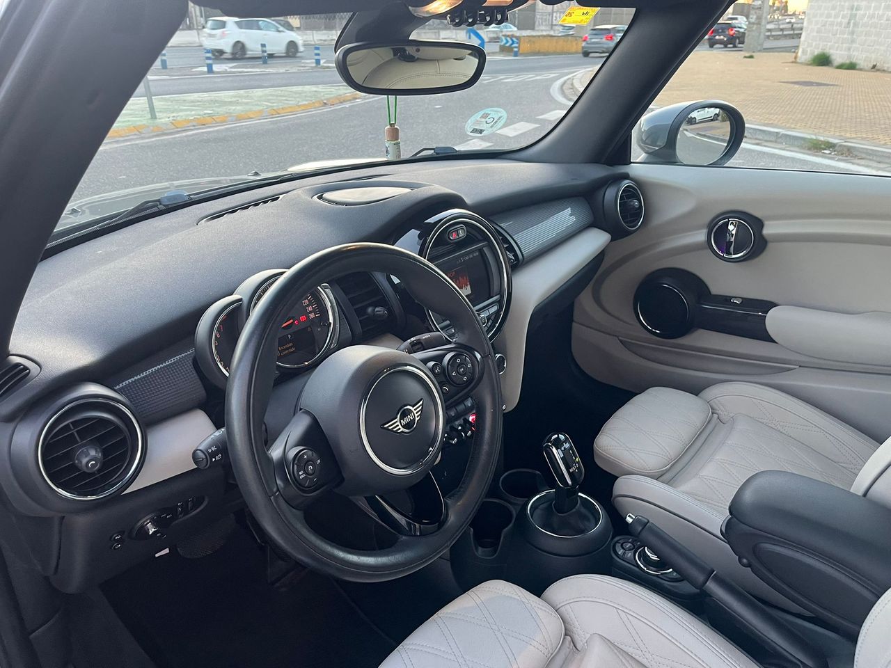 MINI Cooper Cooper Cabrio Aut. - Foto 26