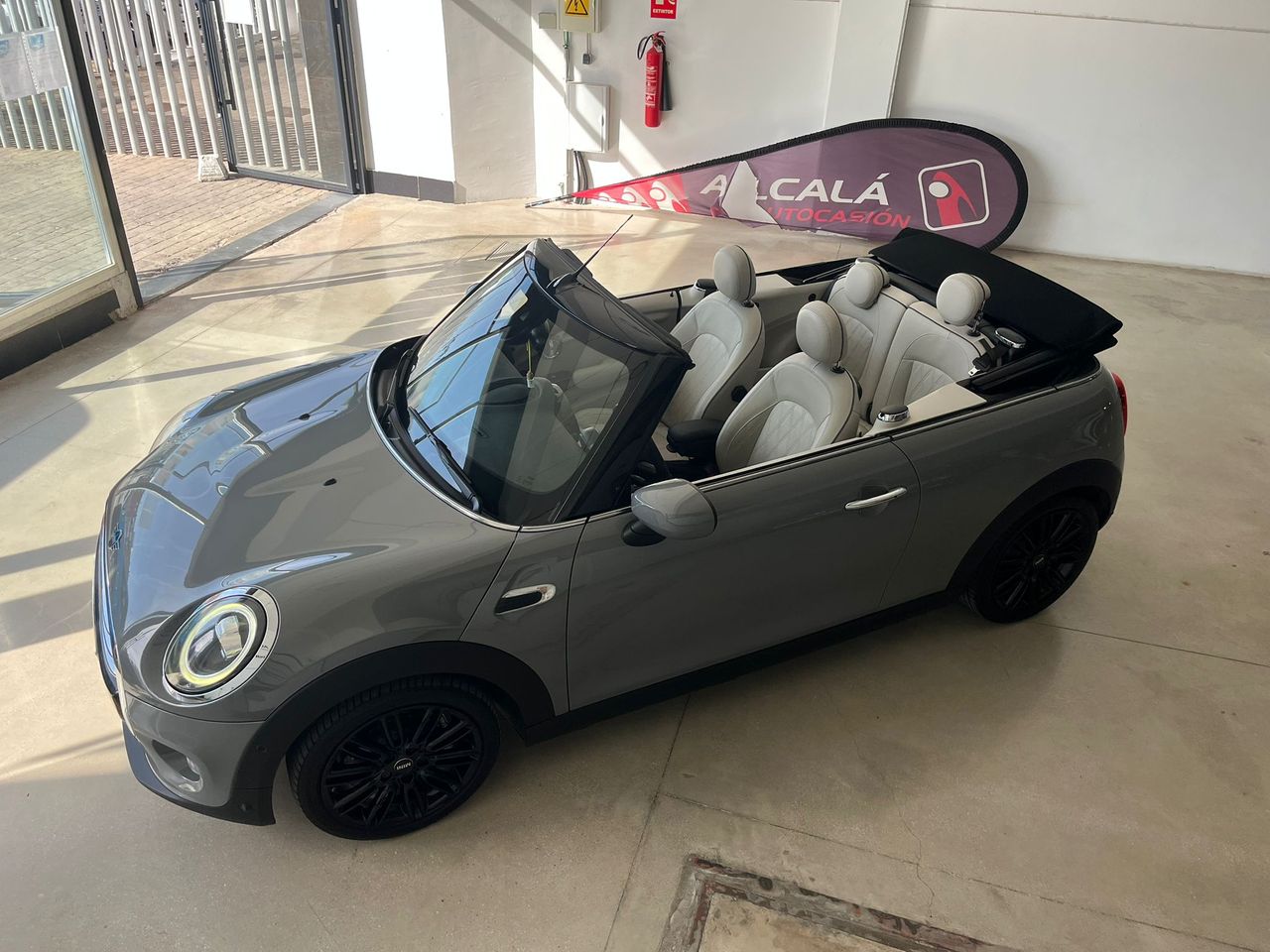 MINI Cooper Cooper Cabrio Aut. - Foto 31