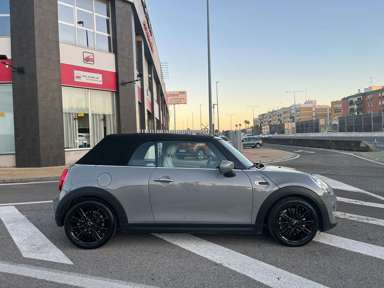 MINI Cooper Cooper Cabrio Aut. - Foto 33