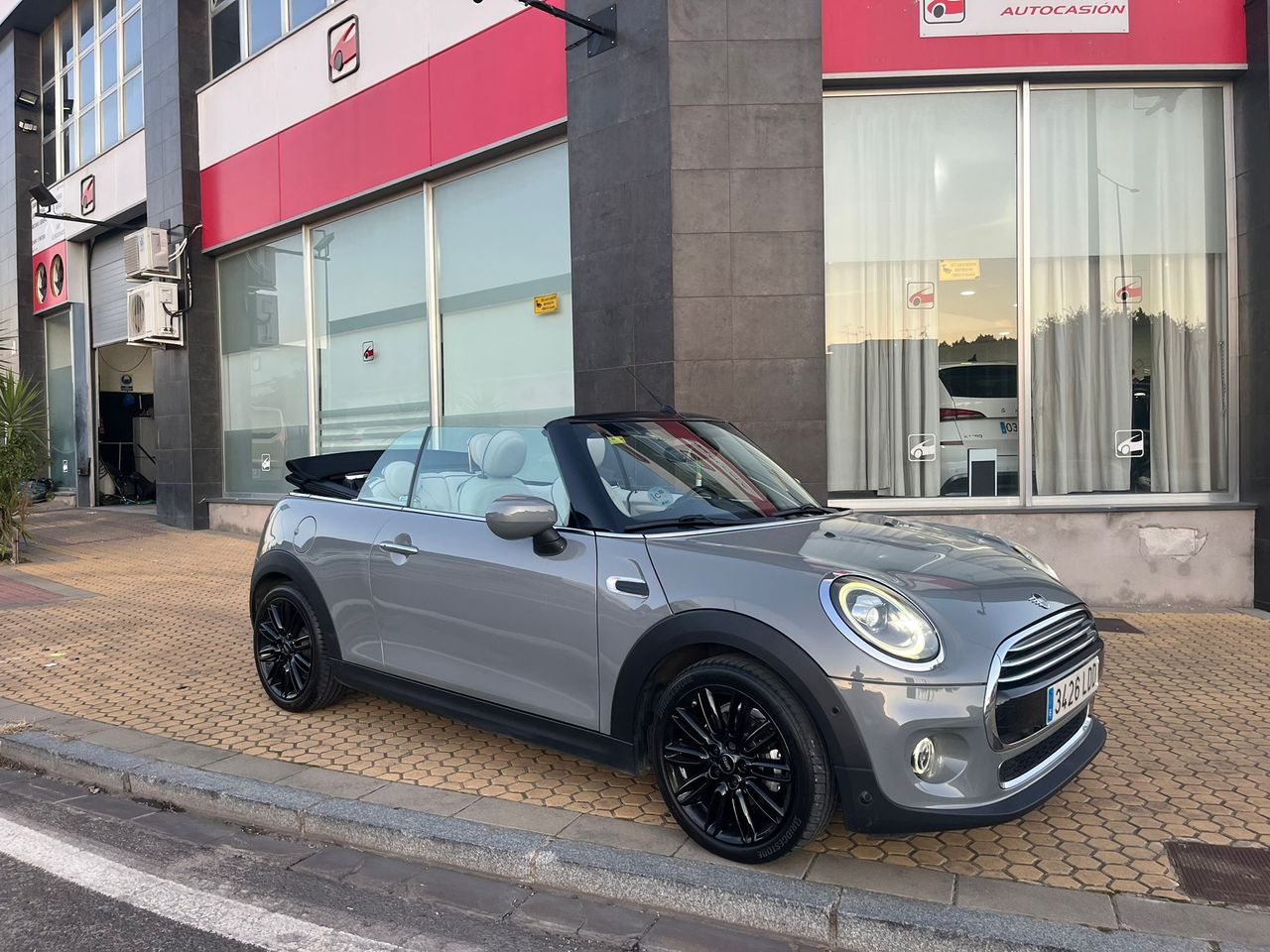 MINI Cooper Cooper Cabrio Aut. - Foto 11