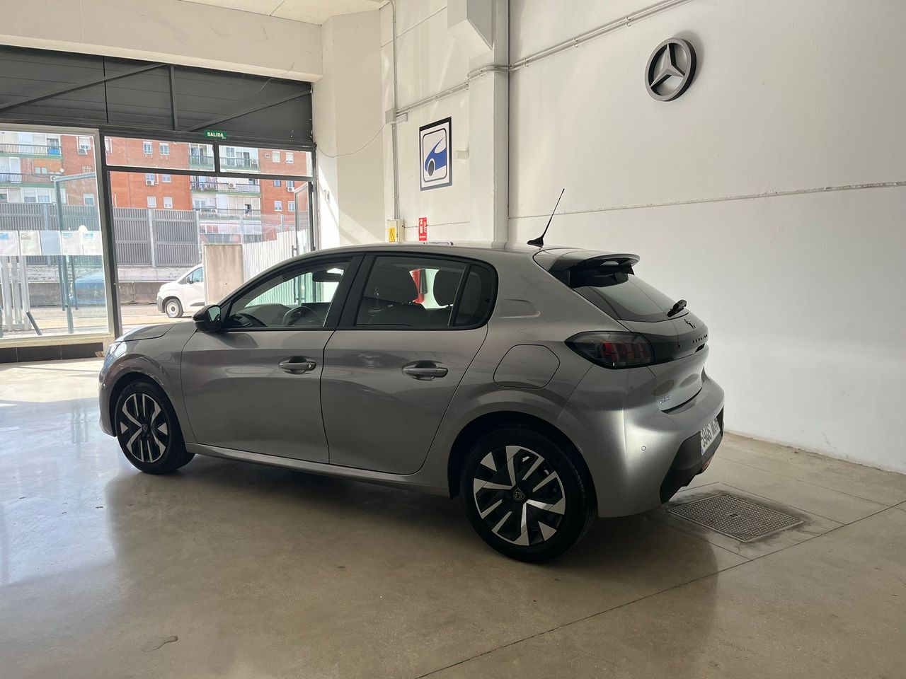 Peugeot 208 Active Pack PureTech 100 S&S - Foto 8