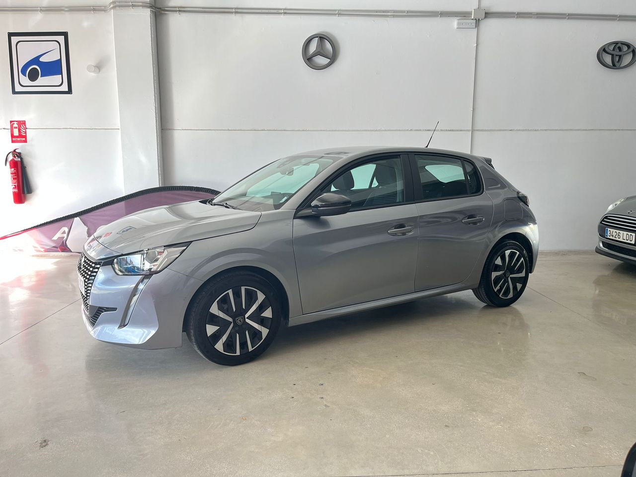 Peugeot 208 Active Pack PureTech 100 S&S - Foto 4