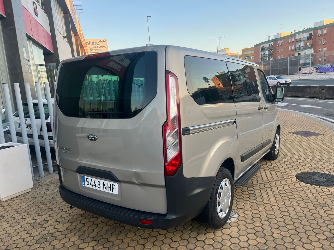 Ford Tourneo Custom 2.0 TDCI 96kW 130CV L1 Titanium - Foto 20