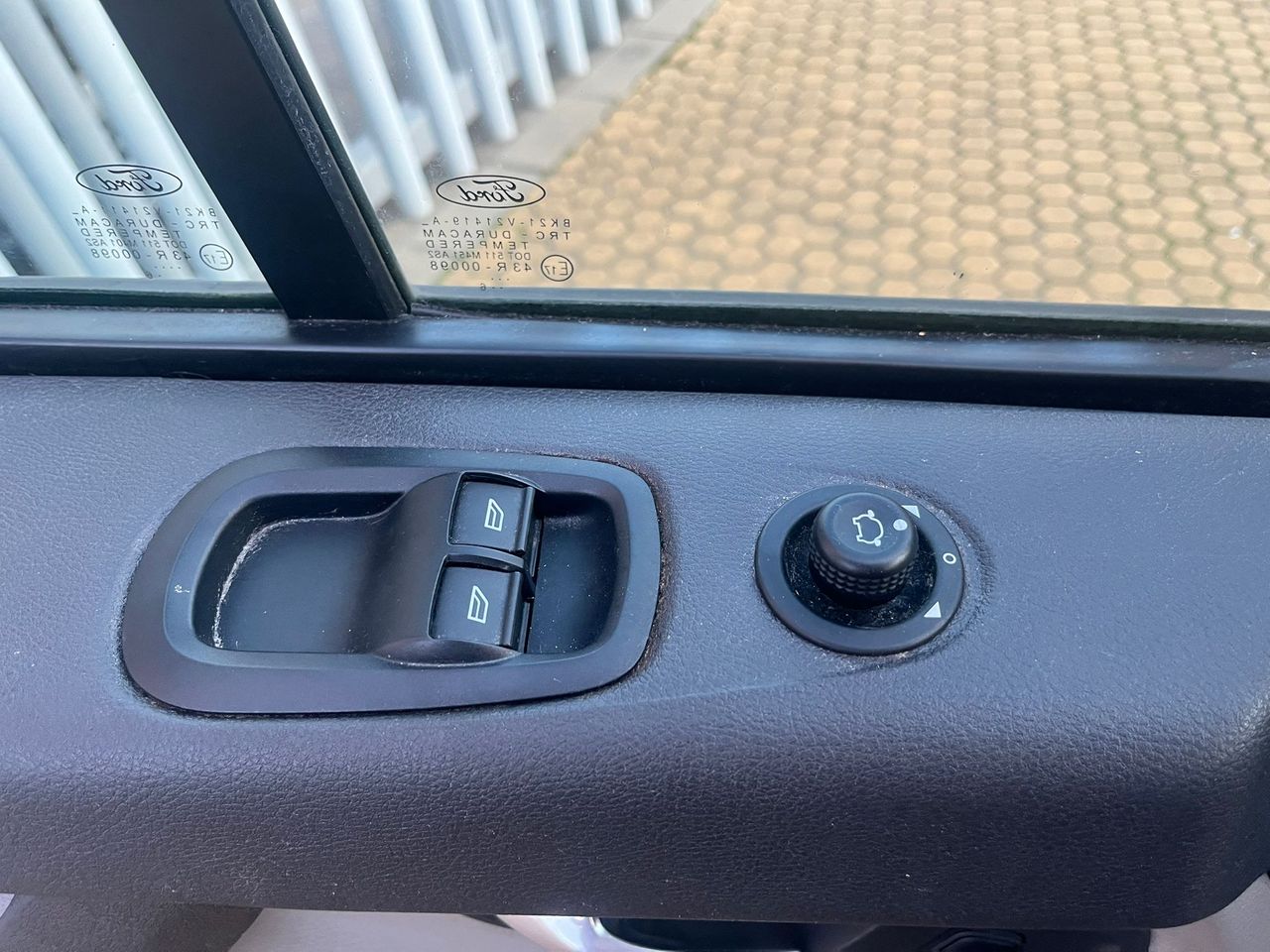 Ford Tourneo Custom 2.0 TDCI 96kW 130CV L1 Titanium - Foto 24