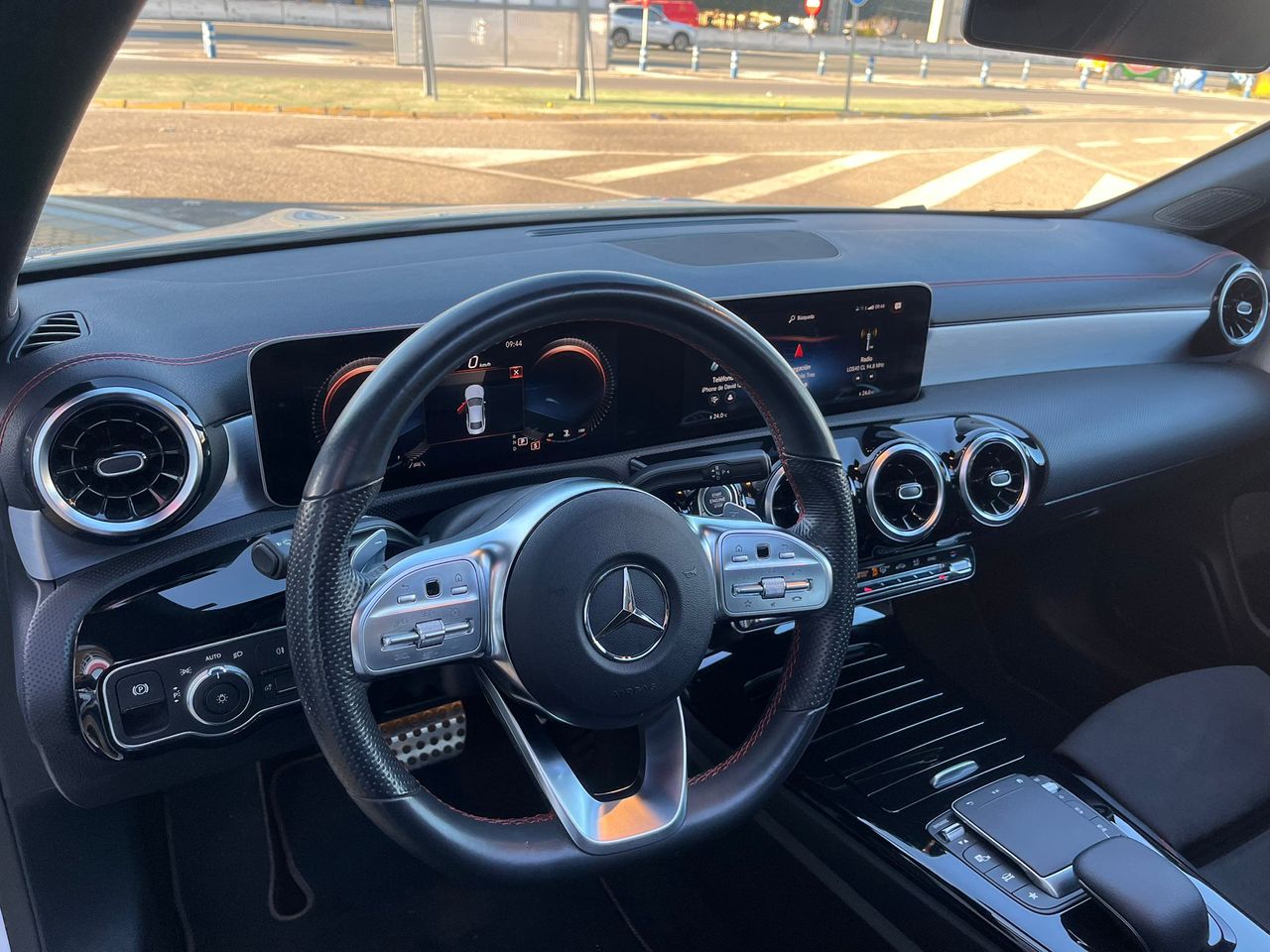 Mercedes CLA 180 SEDAN 136CV AUTO - Foto 39