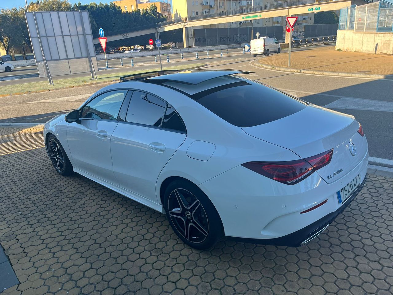 Mercedes CLA 180 SEDAN 136CV AUTO - Foto 23