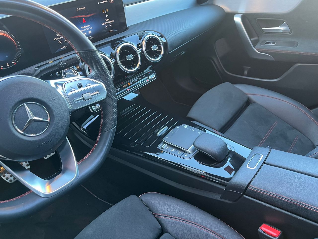 Mercedes CLA 180 SEDAN 136CV AUTO - Foto 35