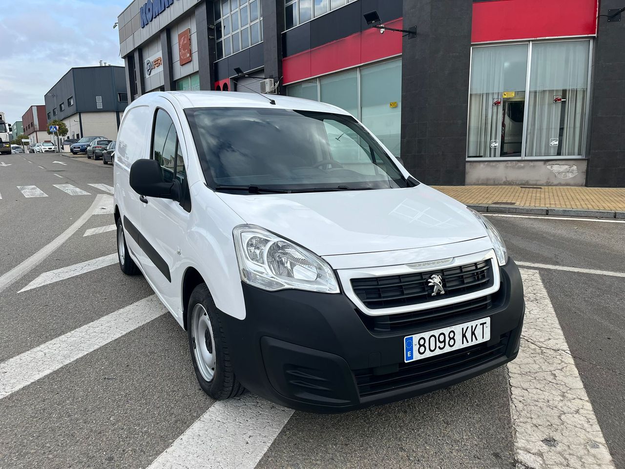 Peugeot Partner Furgón L1 1.6 HDI 75cv - Foto 12