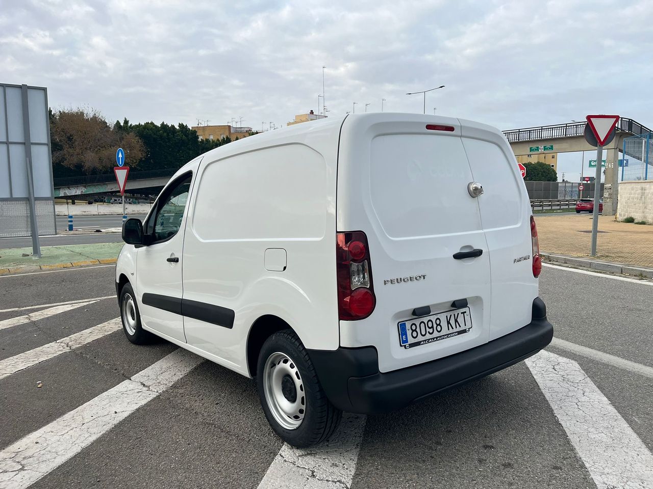 Peugeot Partner Furgón L1 1.6 HDI 75cv - Foto 10