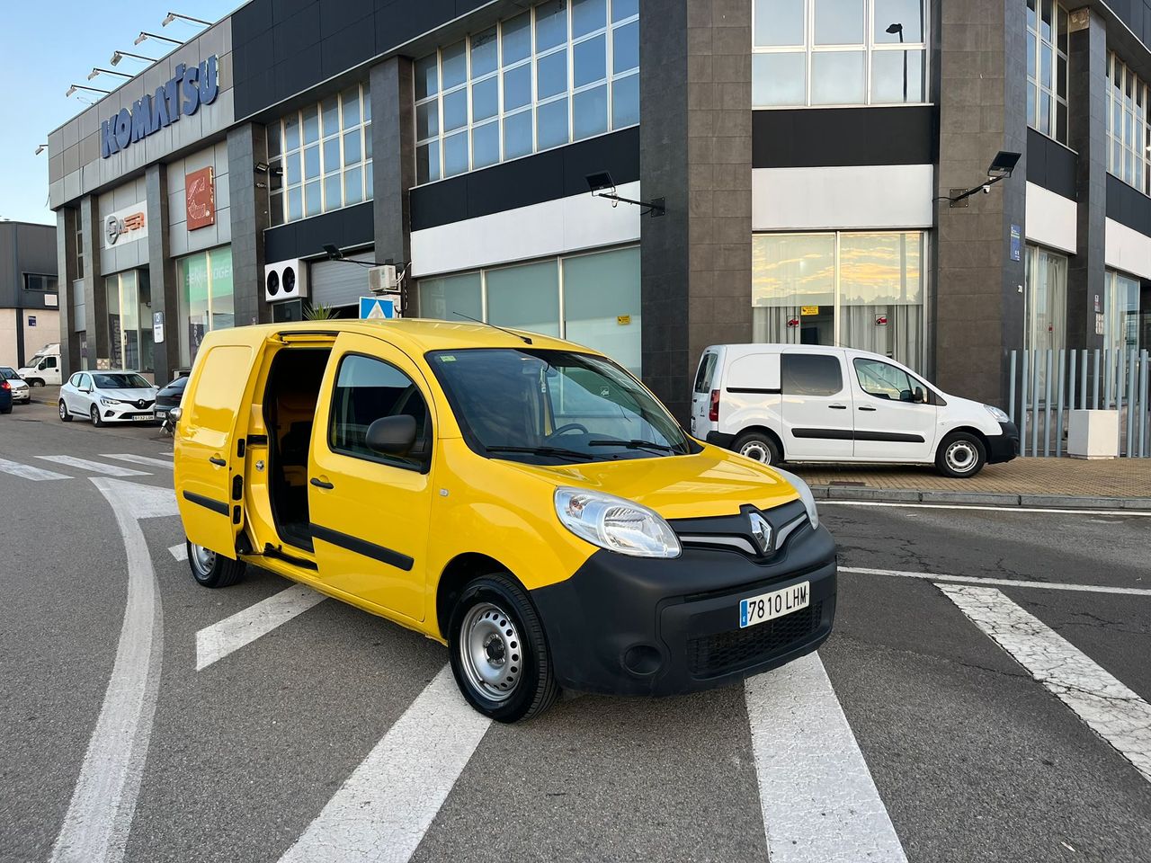 Renault Kangoo Furgón Maxi Blue DCI - Foto 6