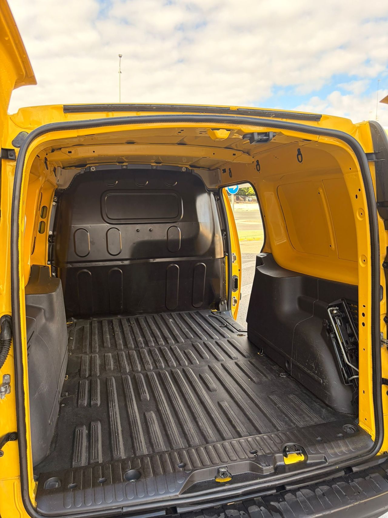 Renault Kangoo Furgón Maxi Blue DCI - Foto 20