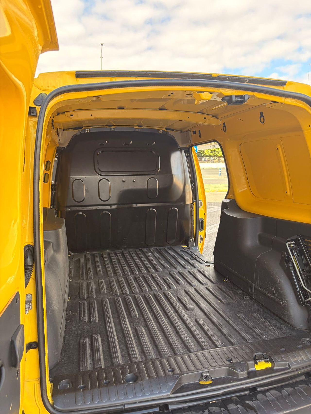 Renault Kangoo Furgón Maxi Blue DCI - Foto 21