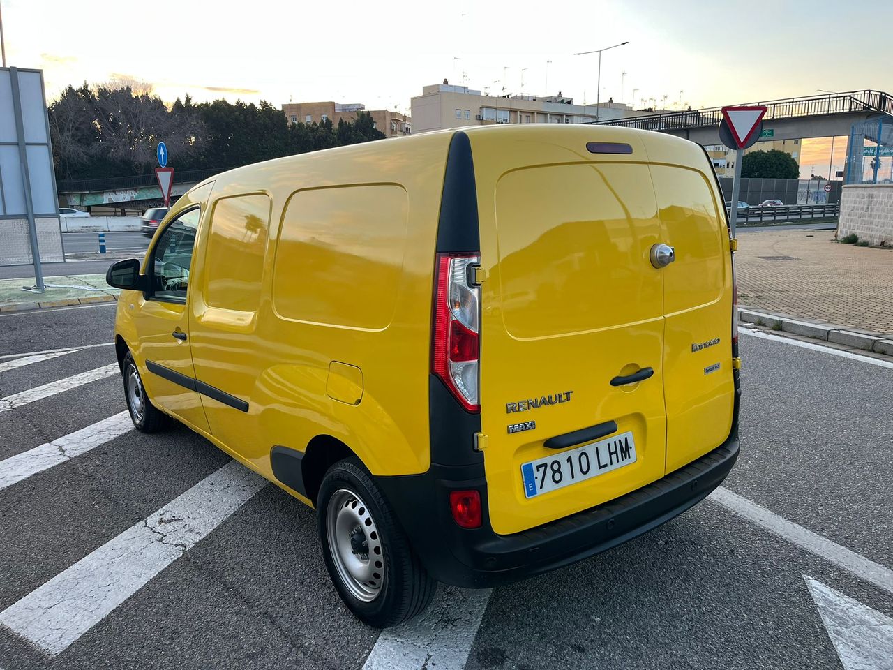 Renault Kangoo Furgón Maxi Blue DCI - Foto 19
