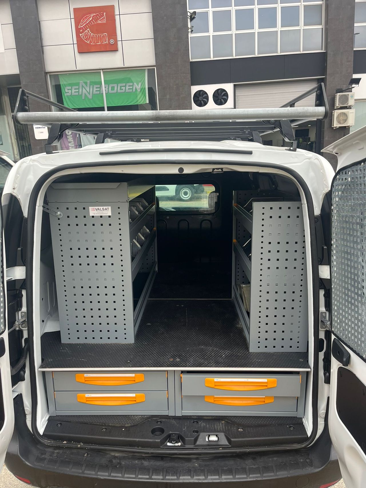 Dacia Dokker VAN ESSENTIAL 1.6 GLP 100CV - Foto 23