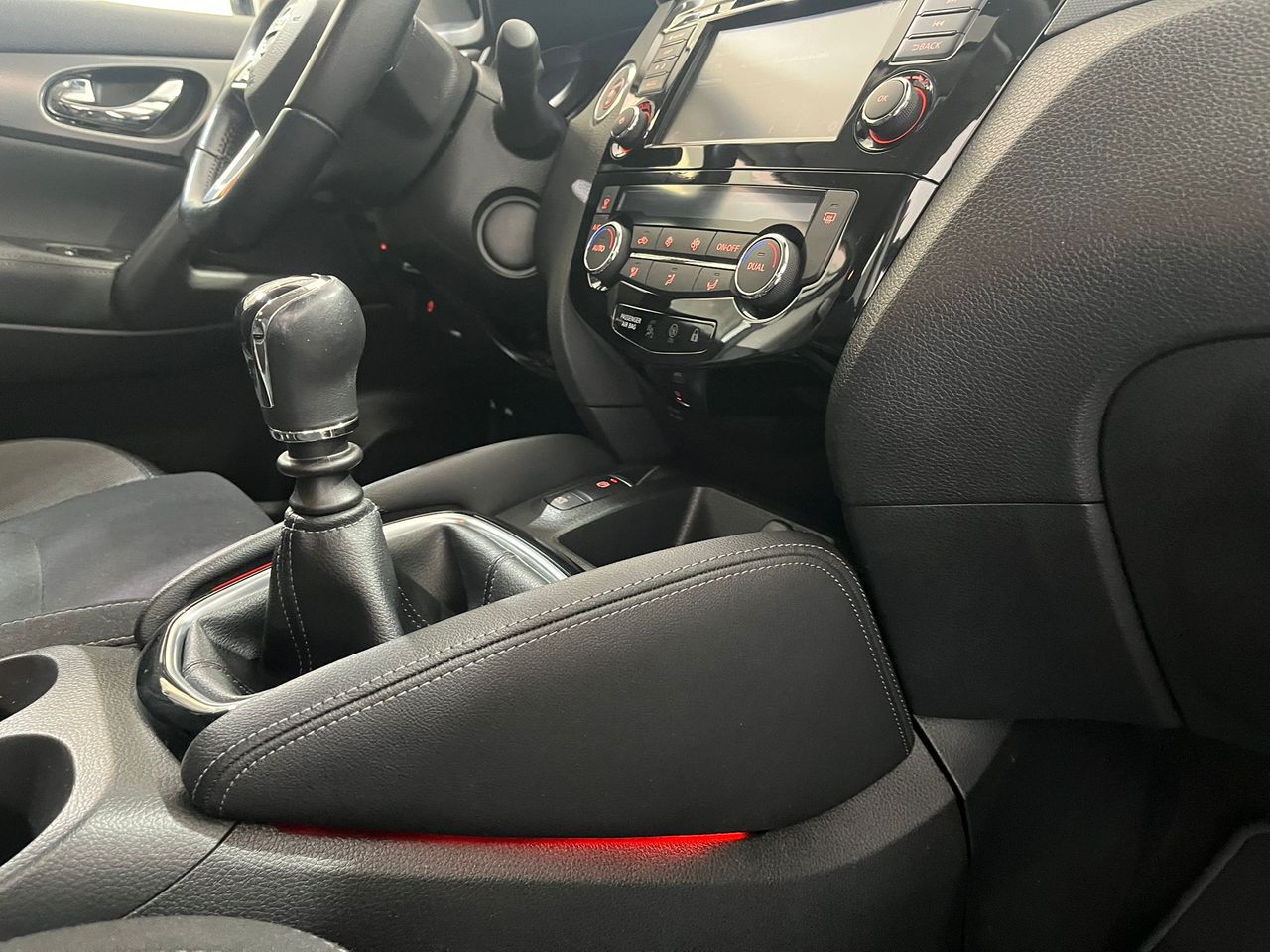 Nissan Qashqai N-Connecta DIG-T 103 kW (140 CV) - Foto 13