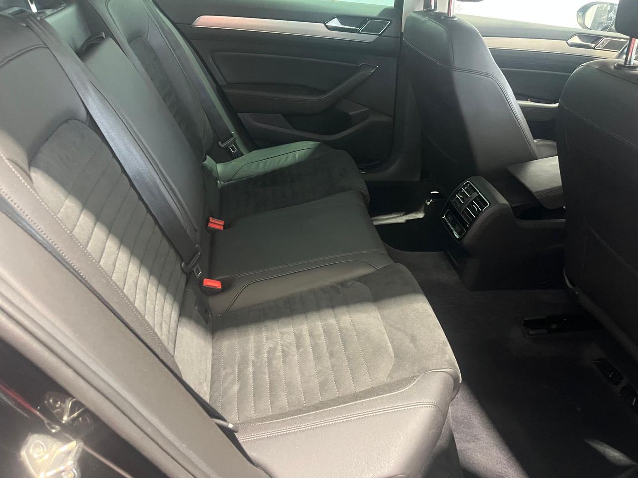 Volkswagen Passat Variant Advance 2.0 TDI BMT 110 kW (150 CV) - Foto 9