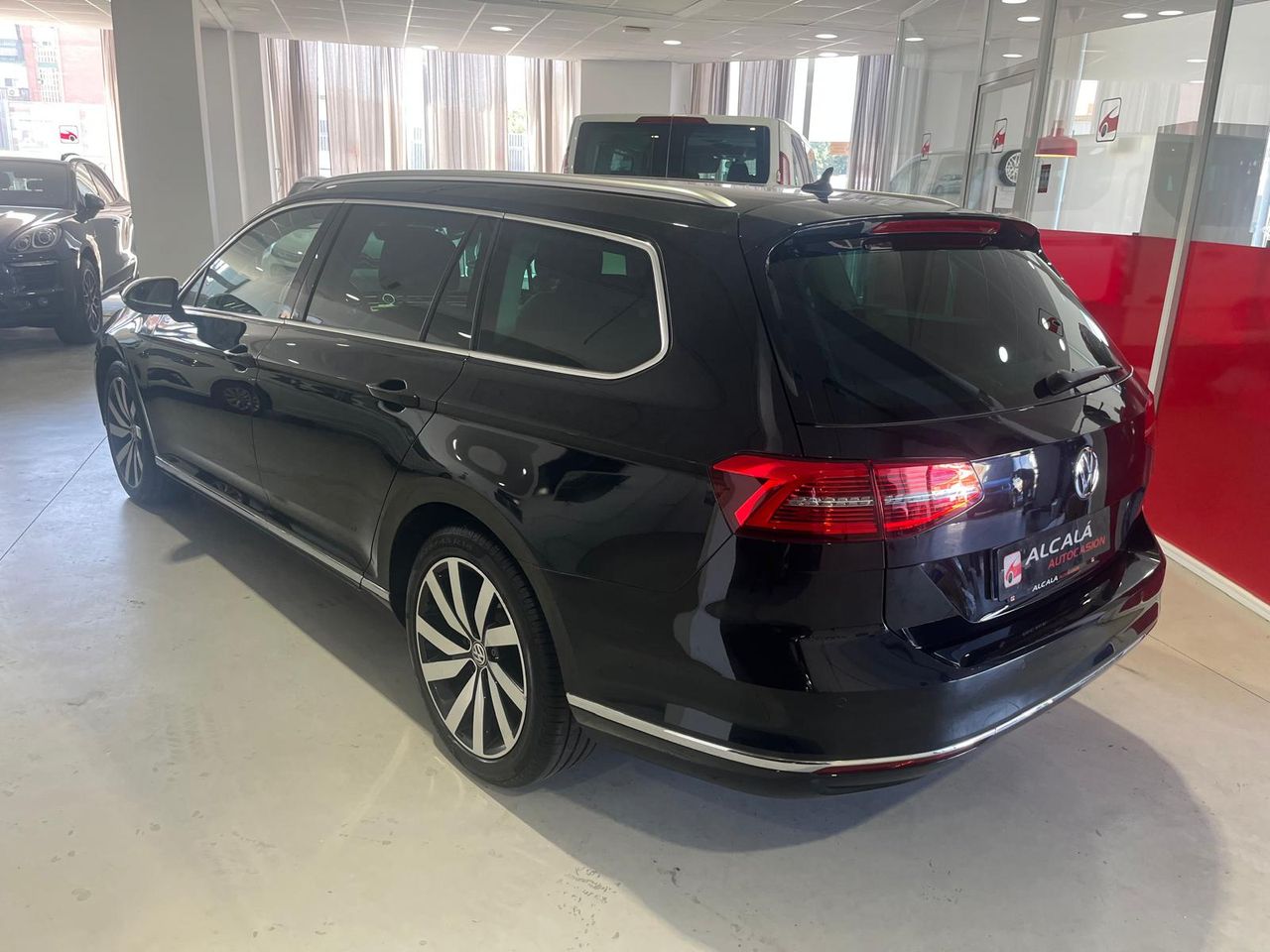 Volkswagen Passat Variant Advance 2.0 TDI BMT 110 kW (150 CV) - Foto 16