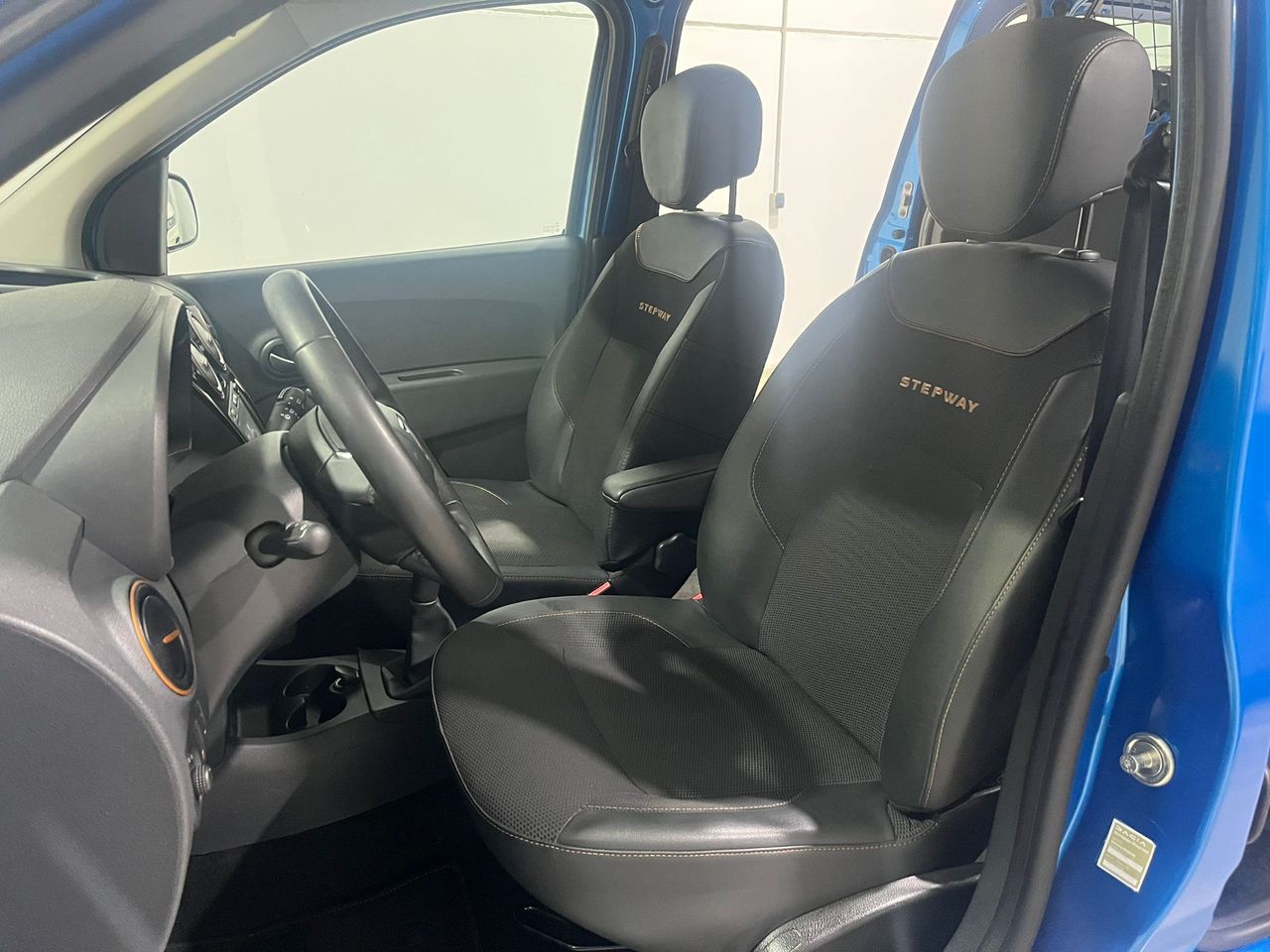 Dacia Dokker Stepway 1.5 DCI Celebration 90cv - Foto 18