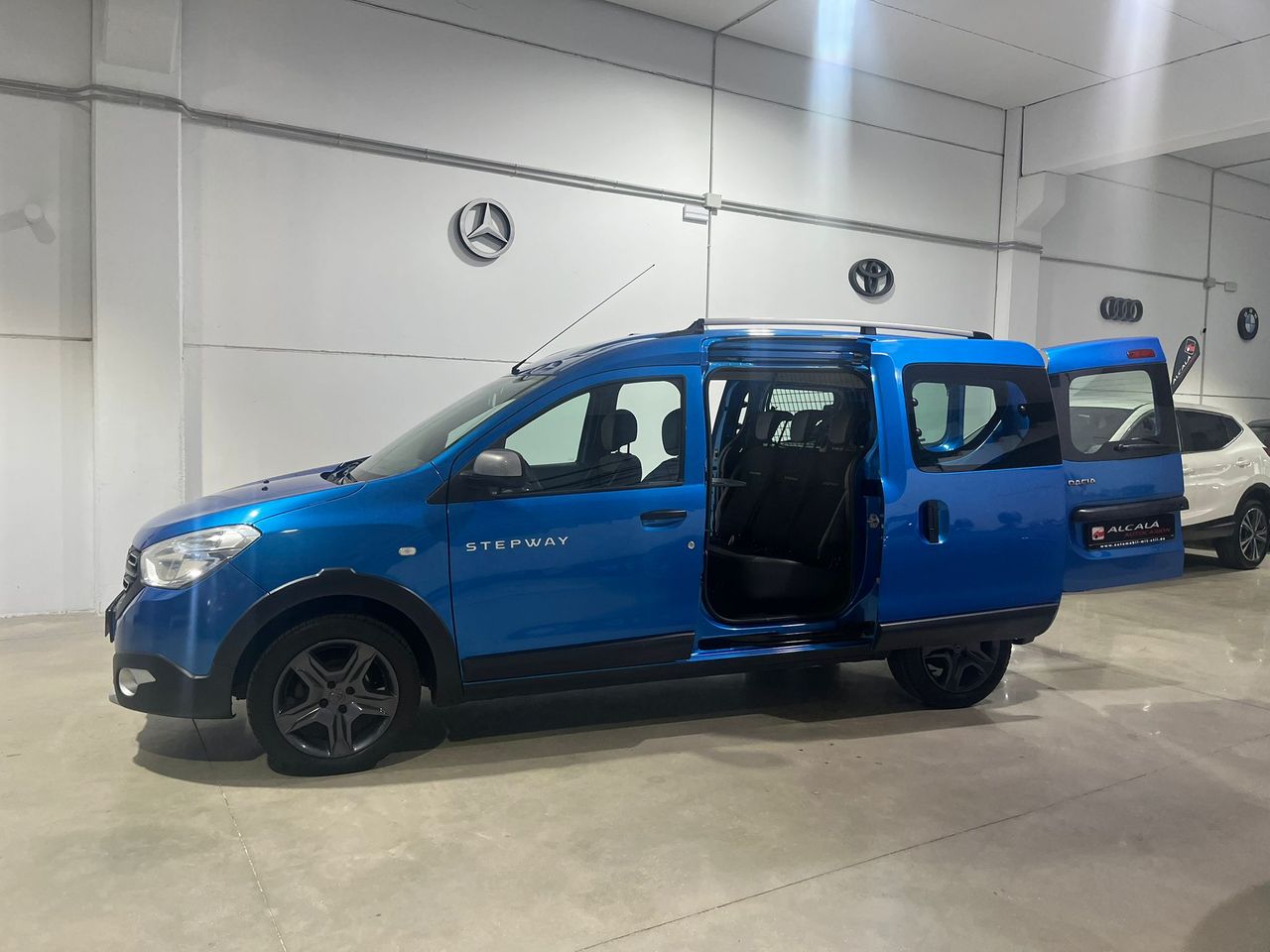 Dacia Dokker Stepway 1.5 DCI Celebration 90cv - Foto 22