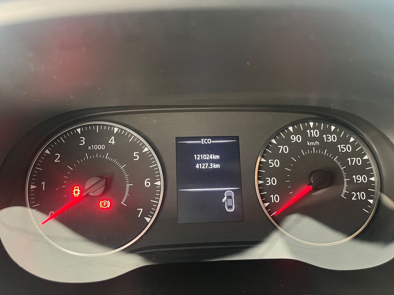 Dacia Duster 1.5 DCI PRESTIGE 115CV - Foto 8