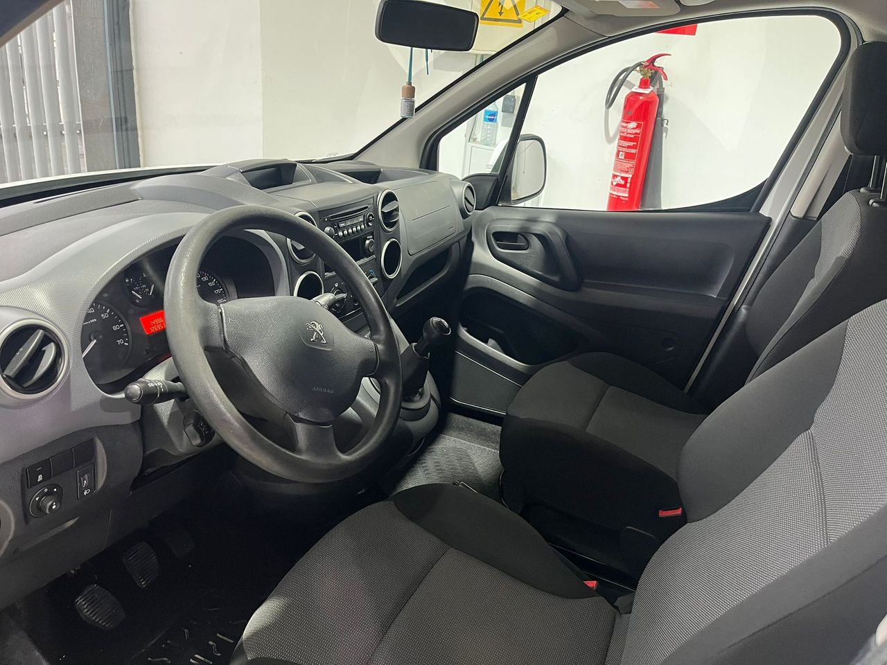 Peugeot Partner TEPEE 1.6 BLUEHDI ACCESS 75CV - Foto 21