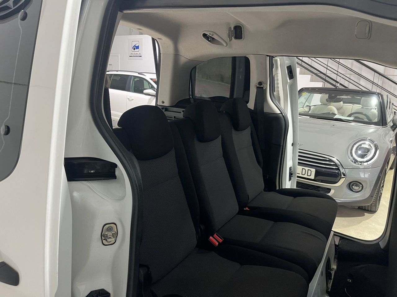 Peugeot Partner TEPEE 1.6 BLUEHDI ACCESS 75CV - Foto 8