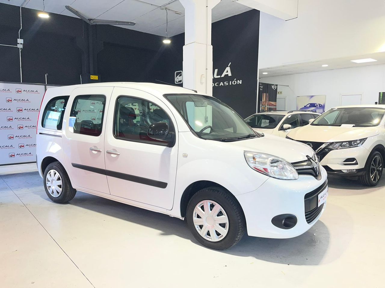 Renault Kangoo Combi 1.5 Dci Limited 90cv - Foto 3
