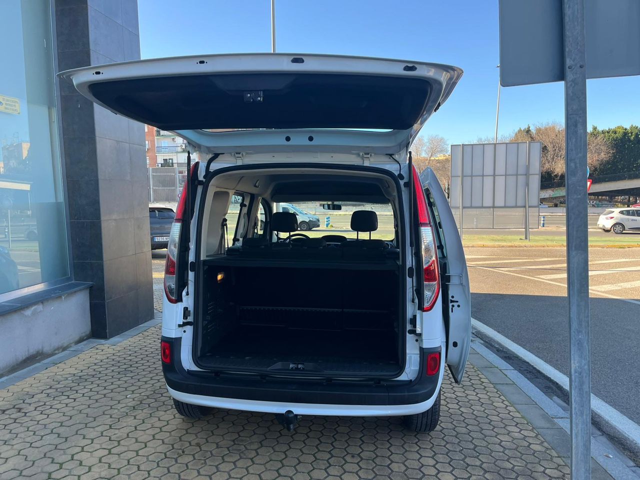 Renault Kangoo Combi 1.5 Dci Limited 90cv - Foto 8