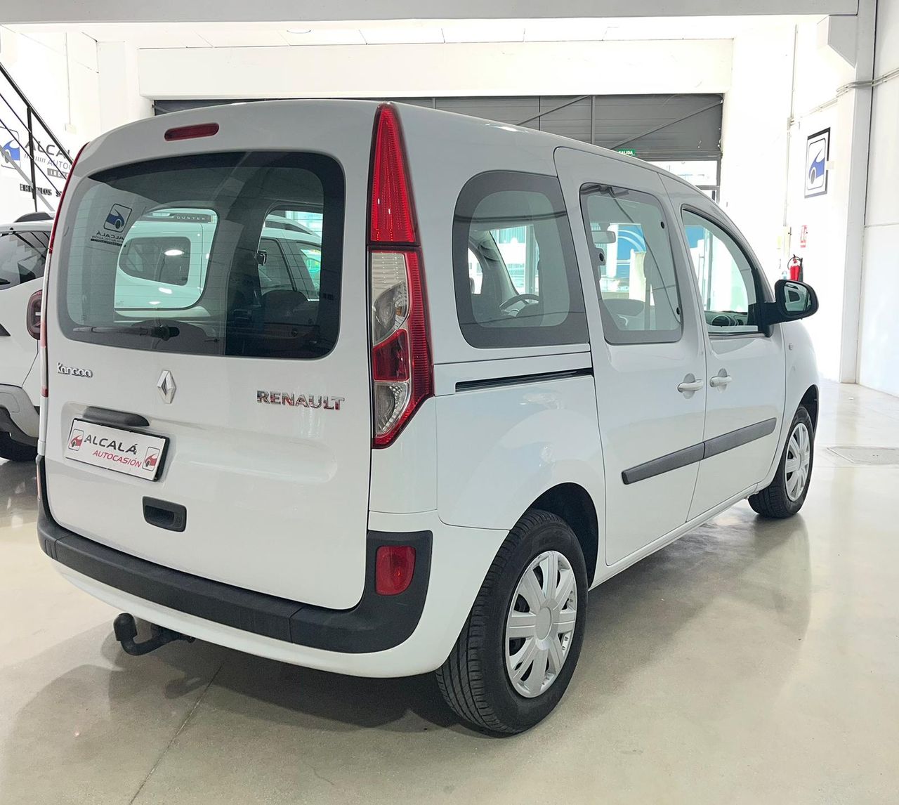 Renault Kangoo Combi 1.5 Dci Limited 90cv - Foto 9