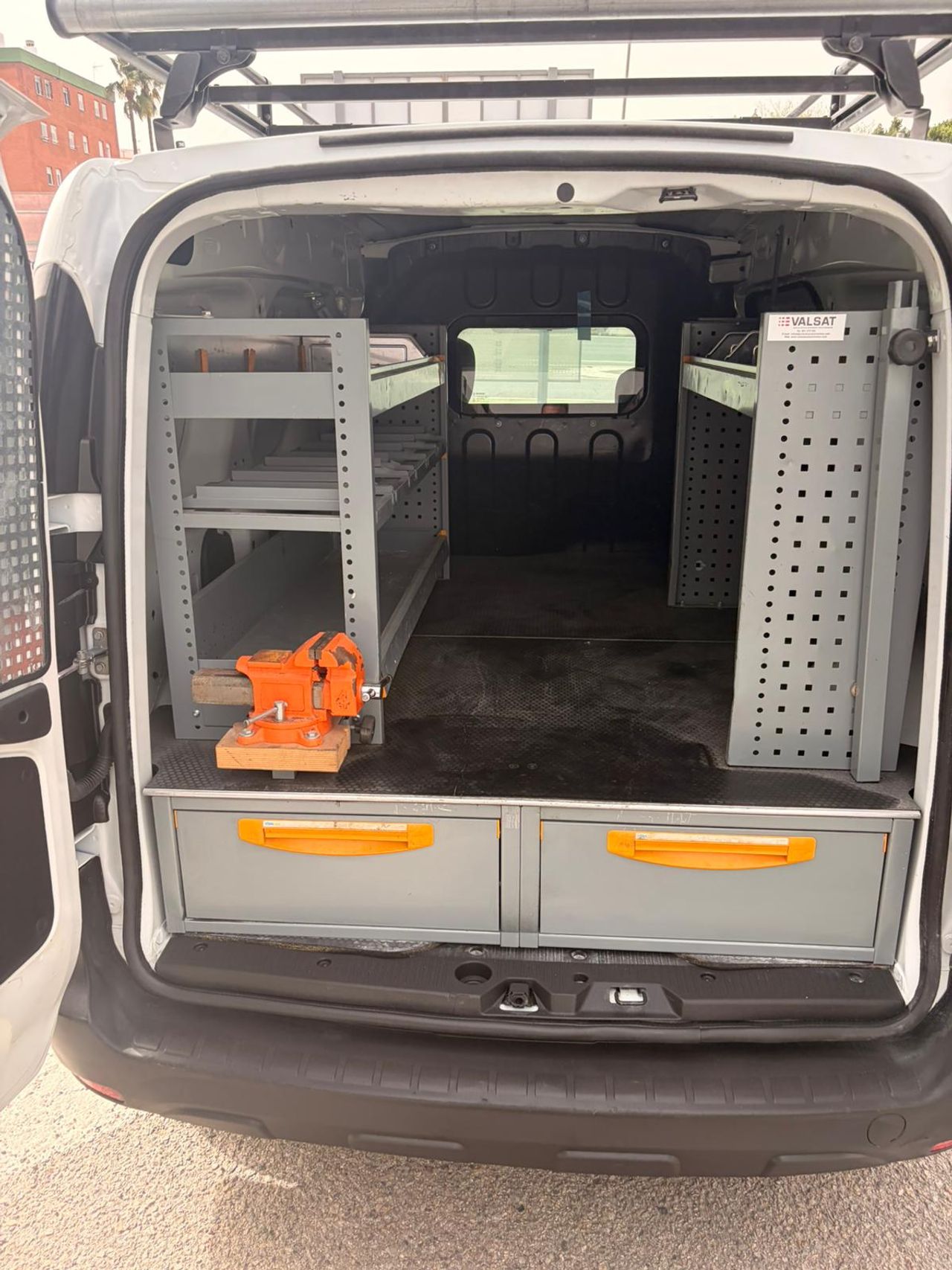 Dacia Dokker Essential 1.6 75 kW (100 CV) GLP - Foto 26