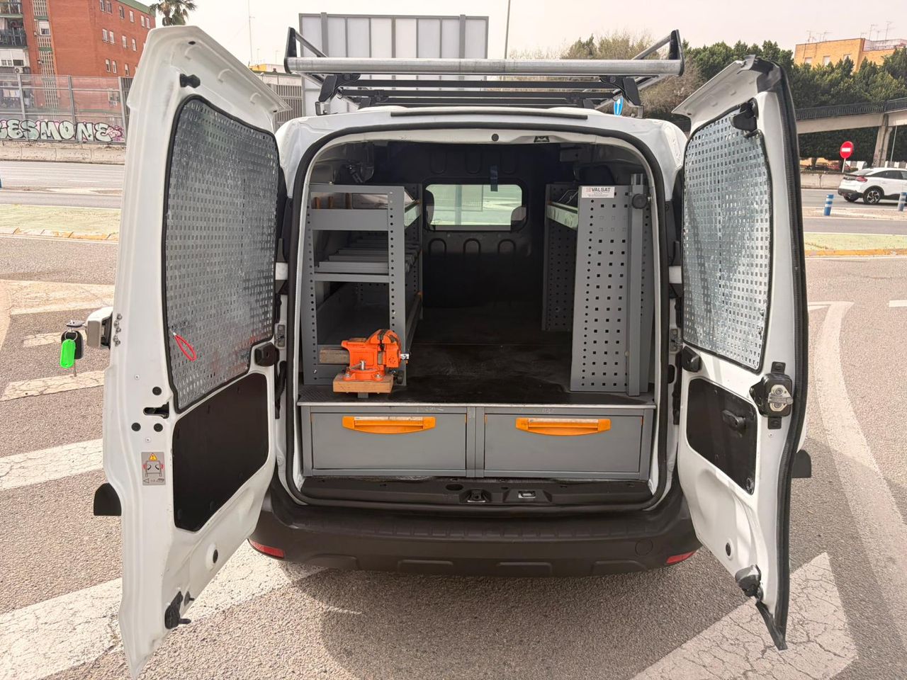 Dacia Dokker Essential 1.6 75 kW (100 CV) GLP - Foto 12