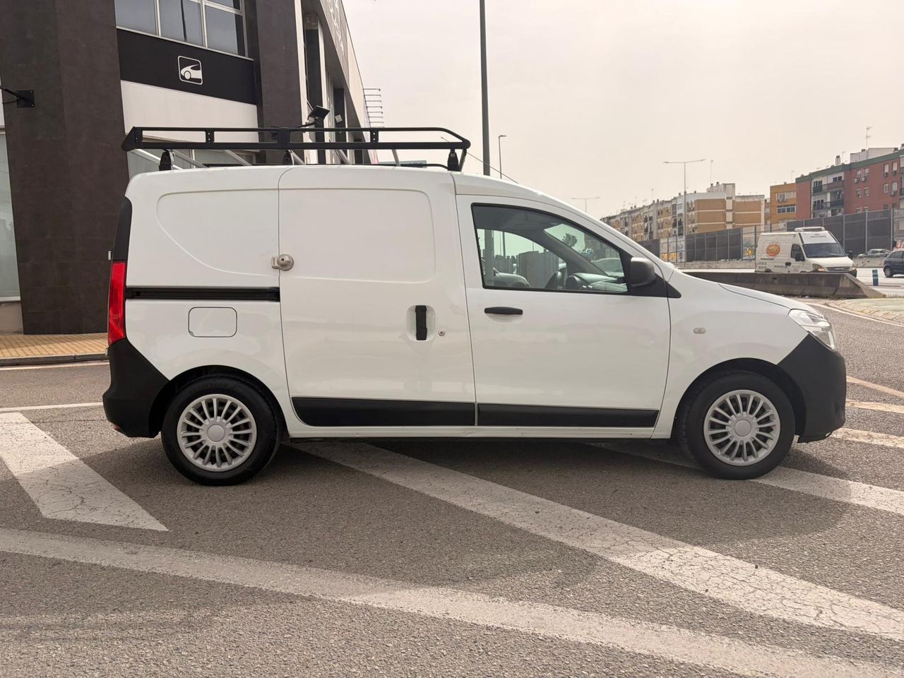 Dacia Dokker Essential 1.6 75 kW (100 CV) GLP - Foto 13