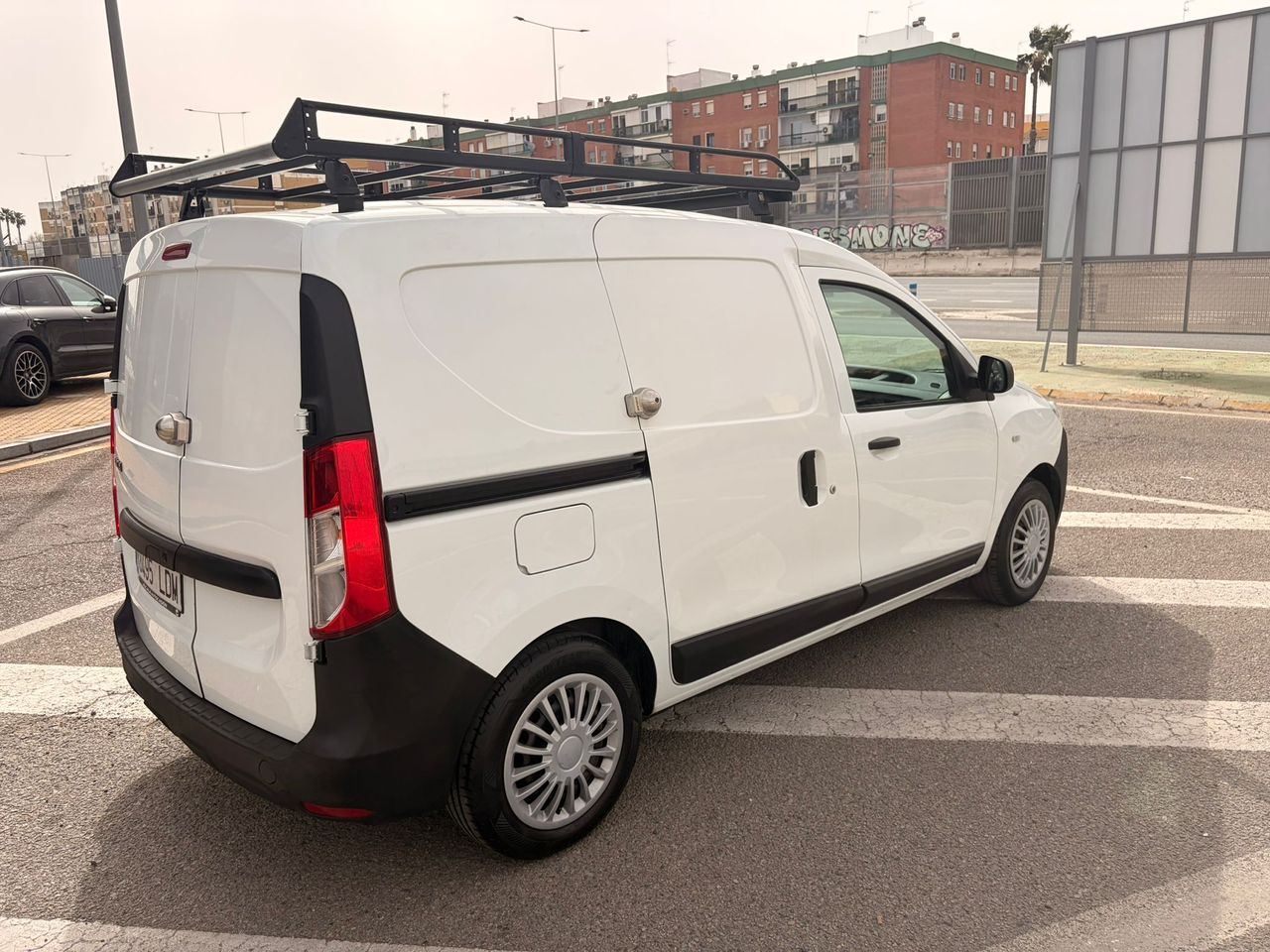 Dacia Dokker Essential 1.6 75 kW (100 CV) GLP - Foto 17