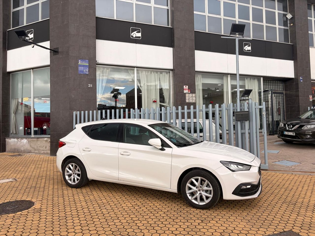 Seat Leon 2.0 TDI STYLE & GO 115CV - Foto 16