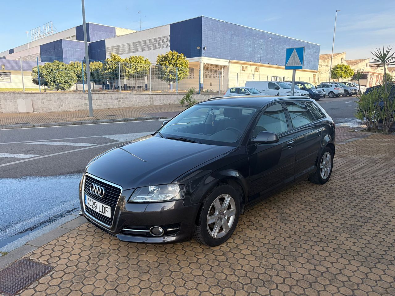 Audi A3 1.6 TDI 105 CV Attraction - Foto 31